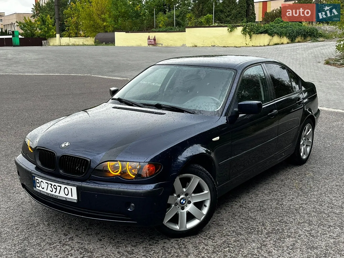 BMW 3 Series, 2003