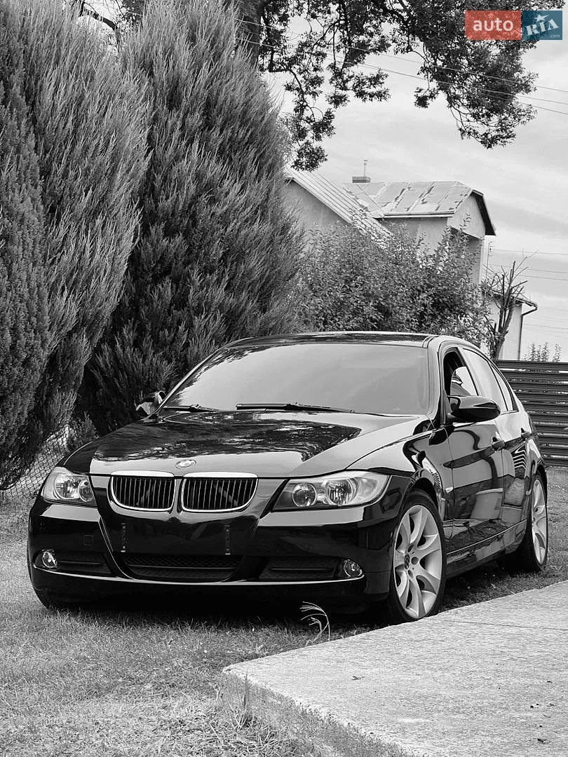 BMW 3 Series, 2005