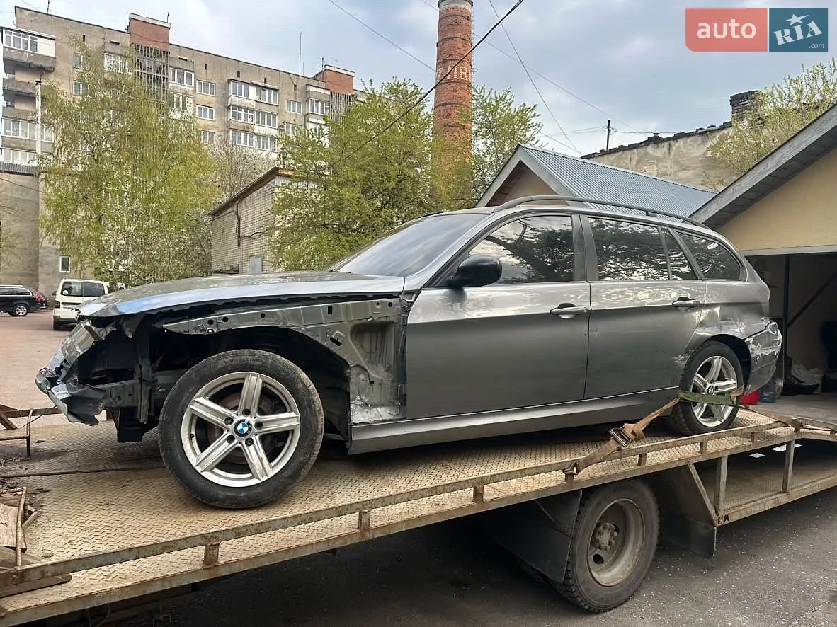 BMW 3 Series, 2009
