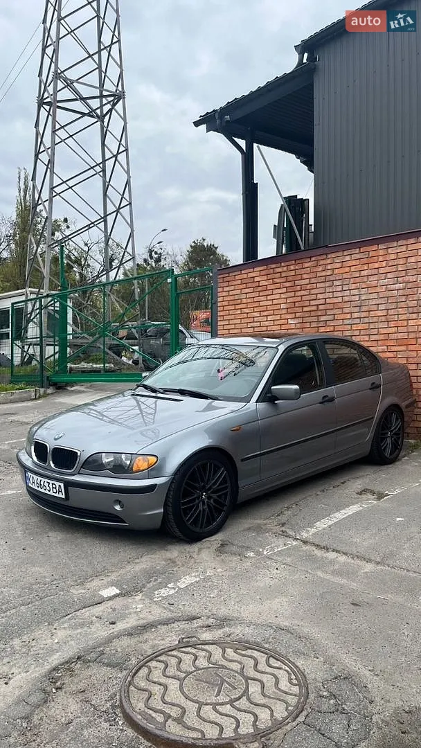 BMW 3 Series, 2004