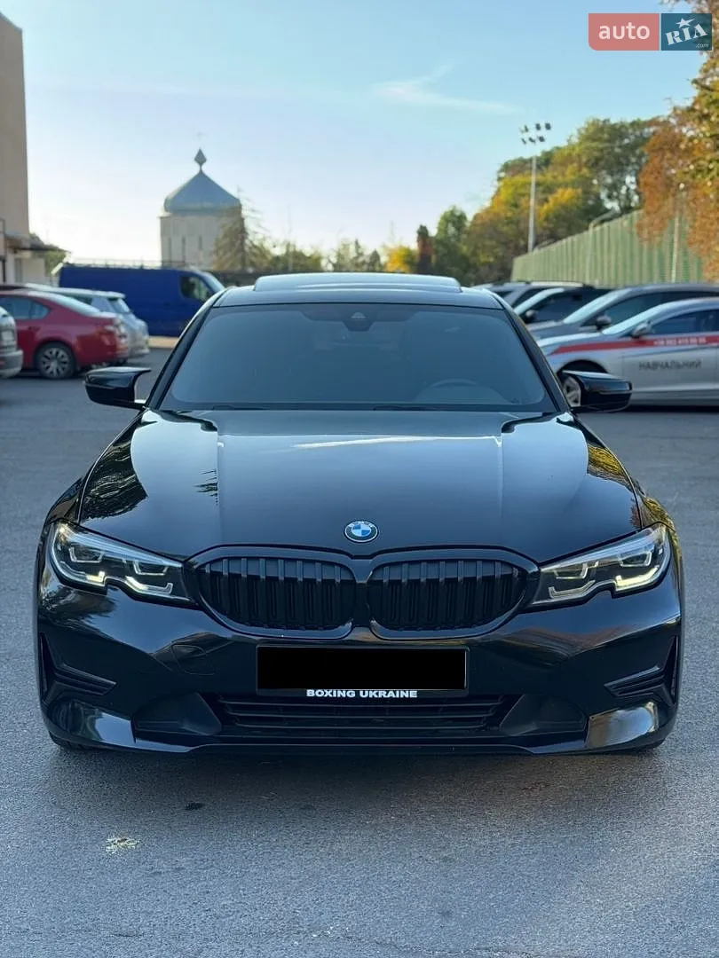 BMW 3 Series, 2020