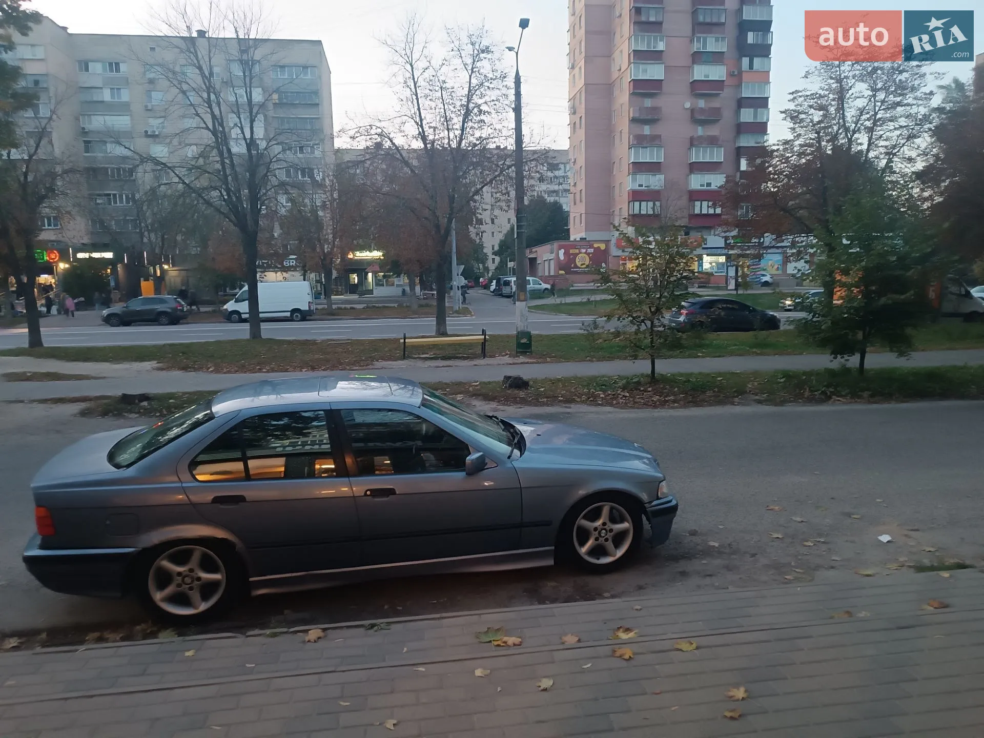 BMW 3 Series, 1993