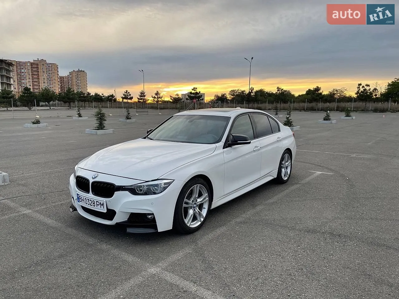 BMW 3 Series, 2016