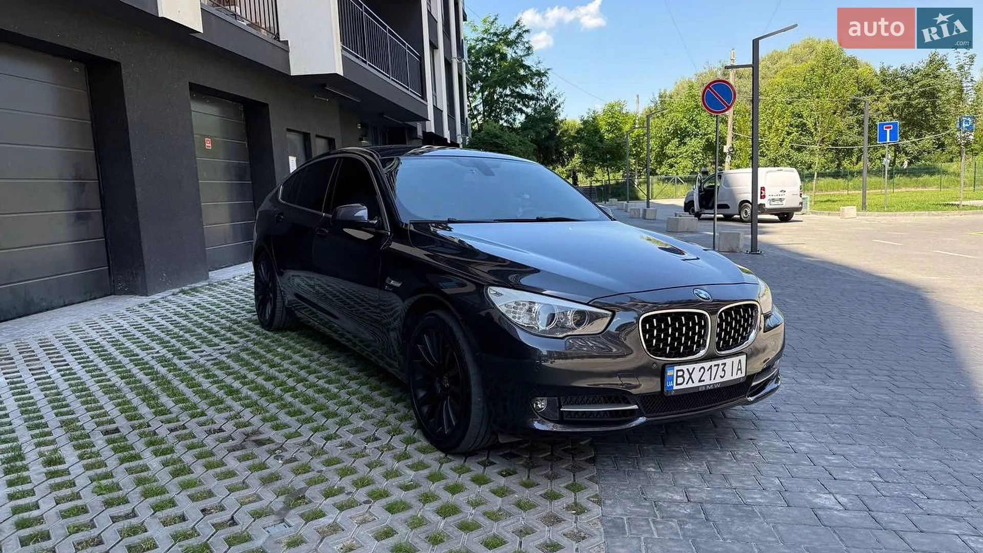 BMW 5 Series GT, 2013
