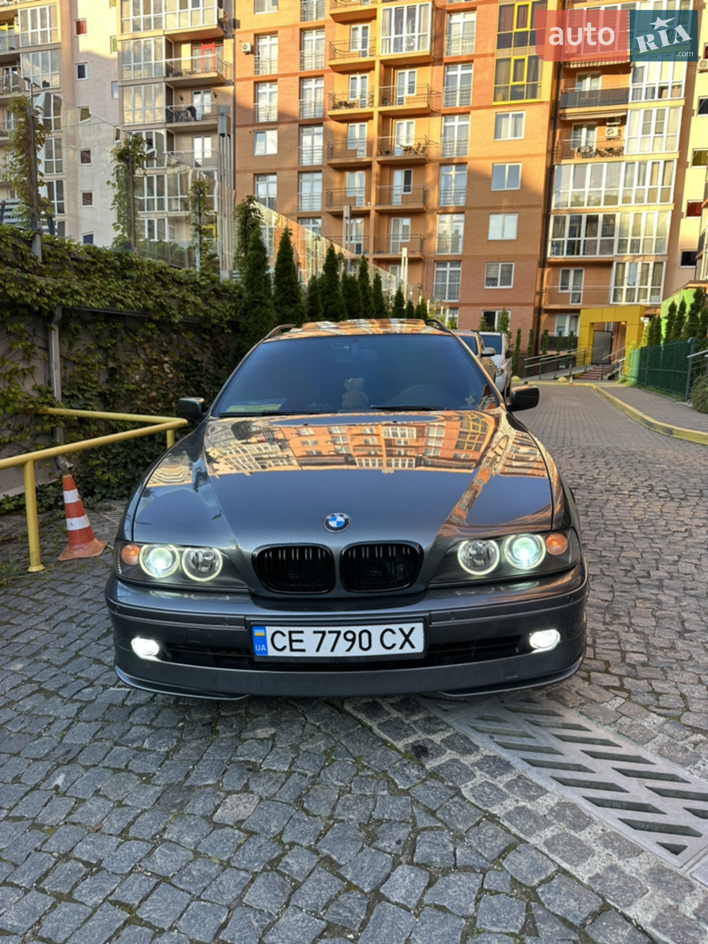 BMW 5 Series, 2003