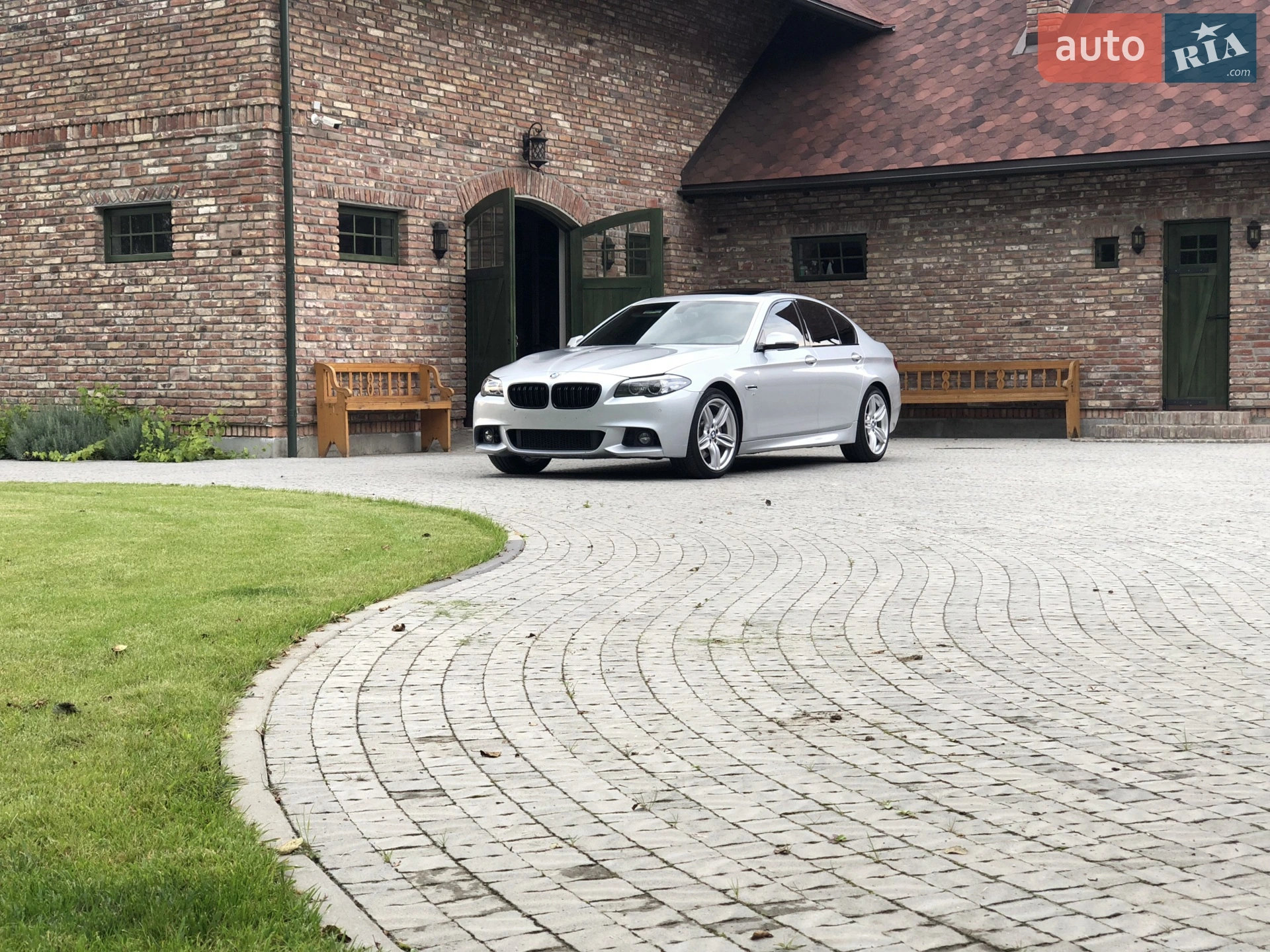 BMW 5 Series, 2016