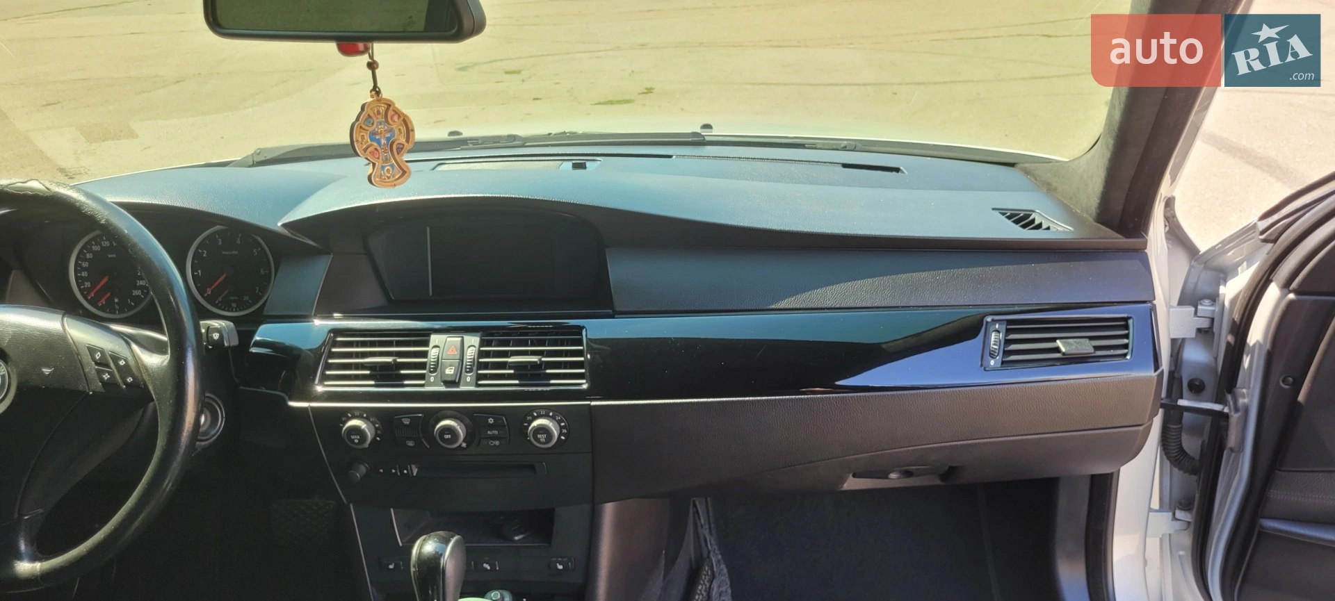 BMW 5 Series, 2005