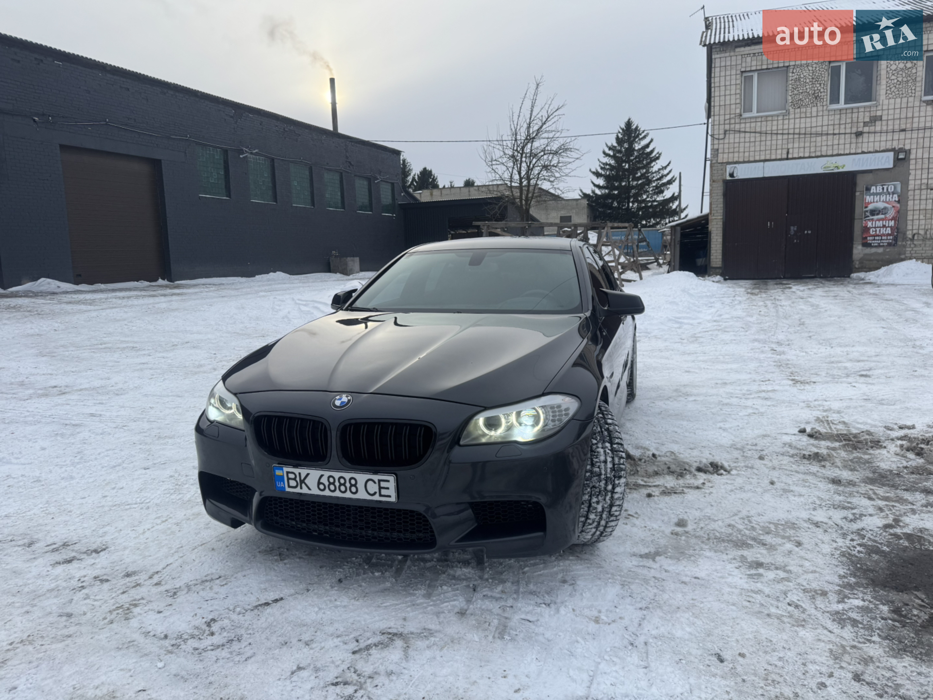 BMW 5 Series, 2011