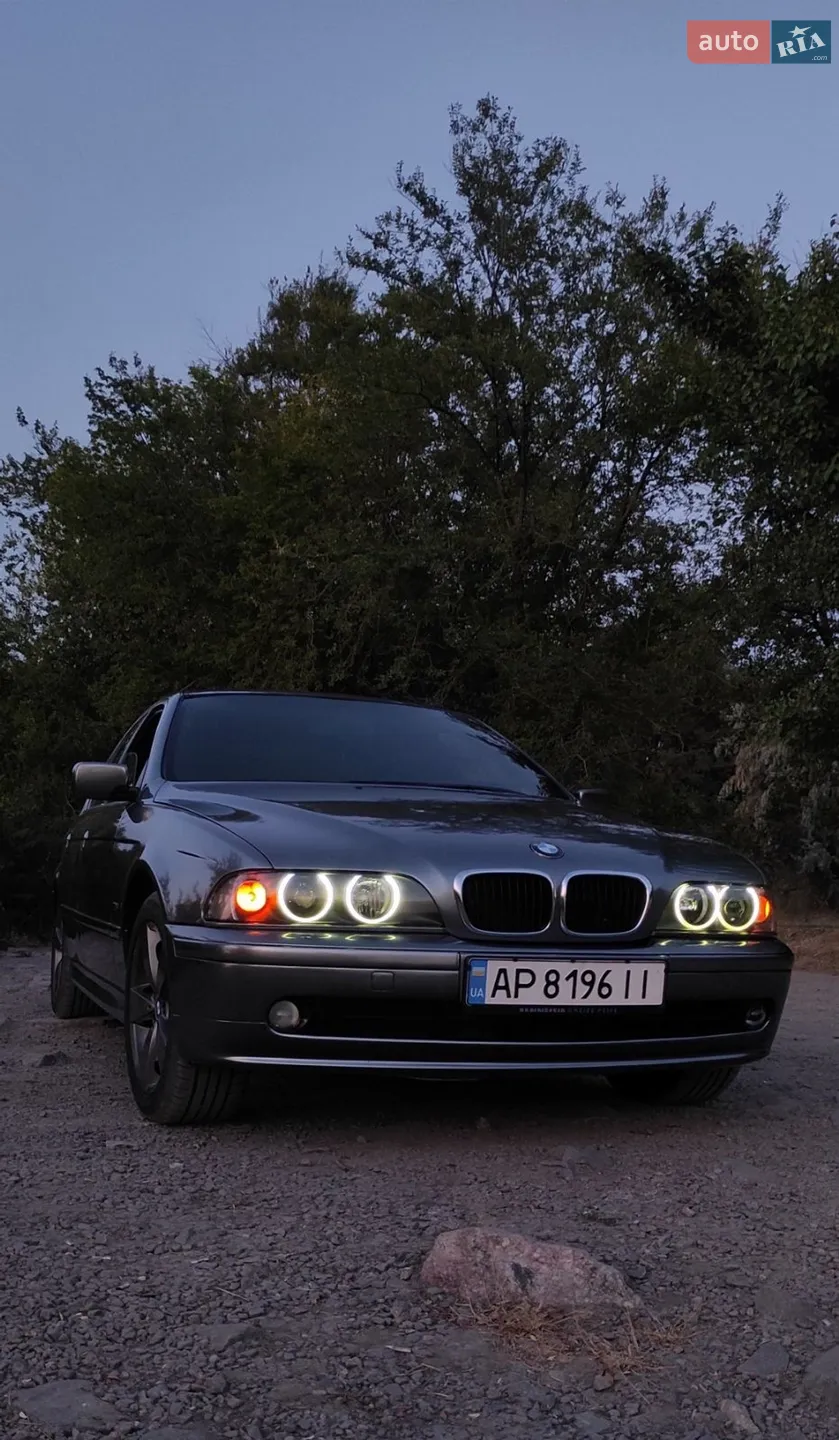 BMW 5 Series, 2001