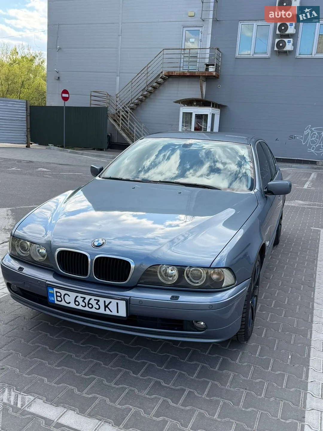 BMW 5 Series, 2002