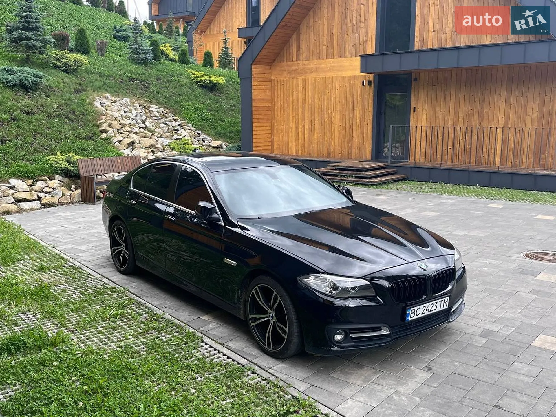 BMW 5 Series, 2015