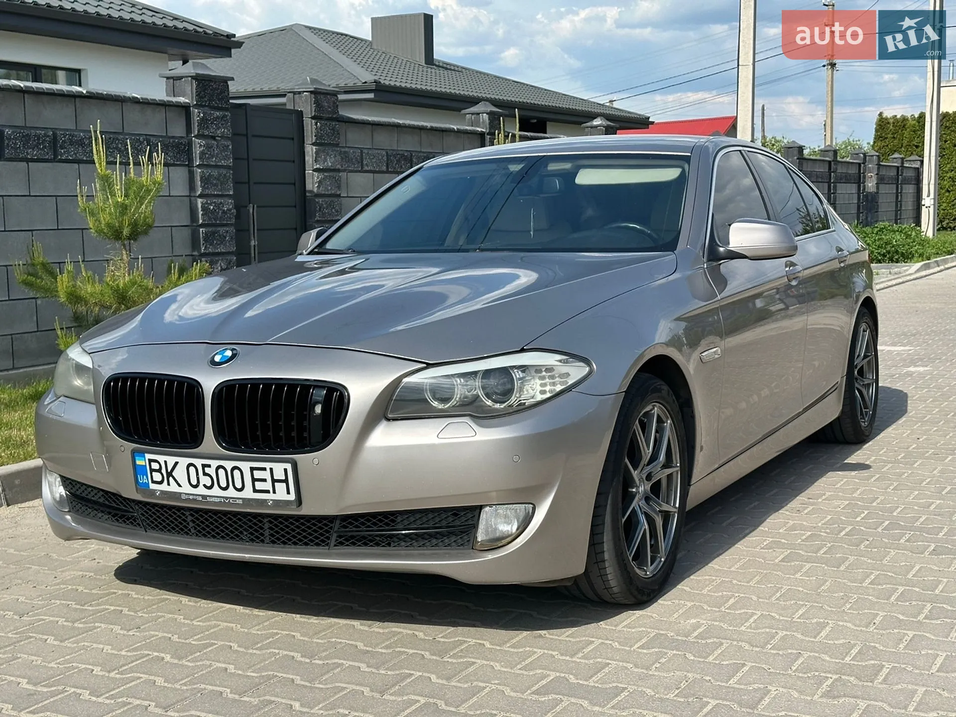 BMW 5 Series, 2010
