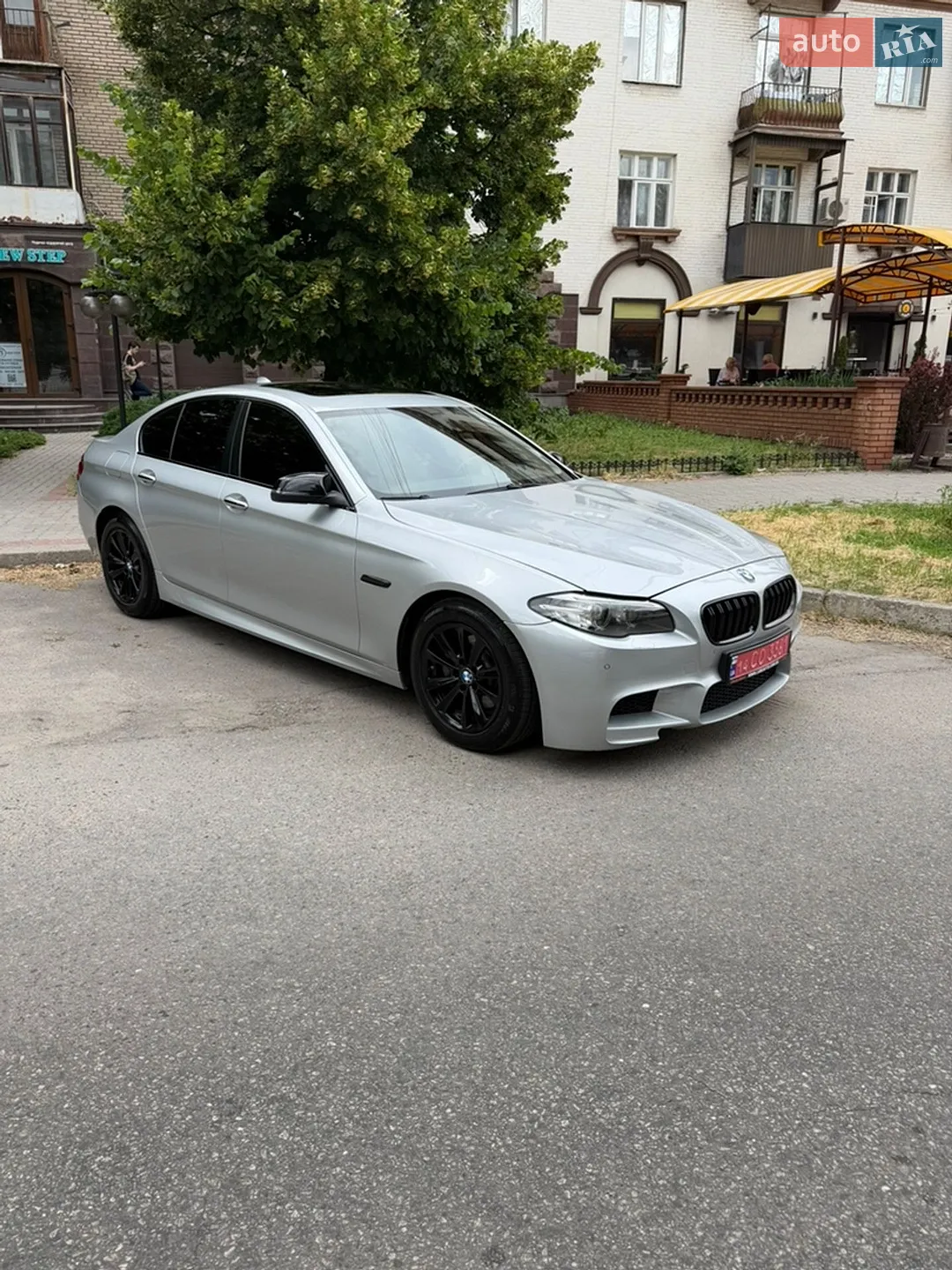BMW 5 Series 2016 — 1