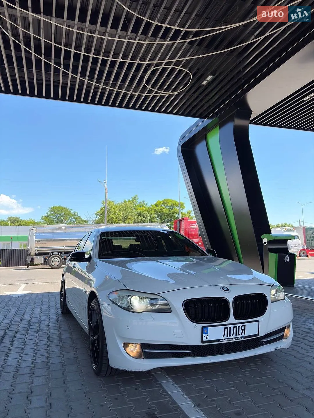BMW 5 Series, 2010