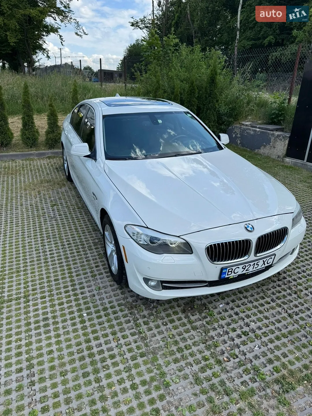 BMW 5 Series, 2011