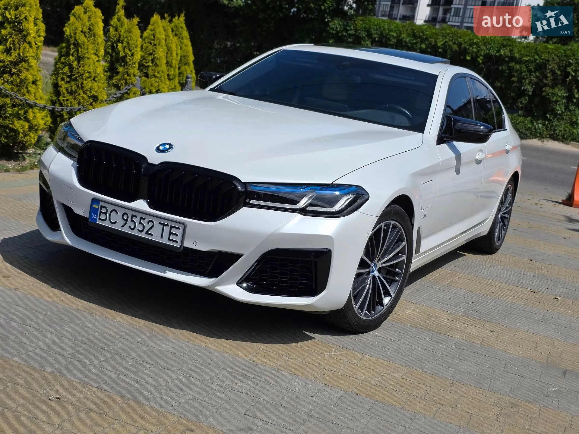 BMW 5 Series, 2022