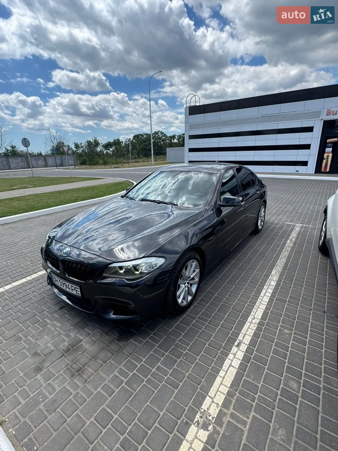 BMW 5 Series, 2010