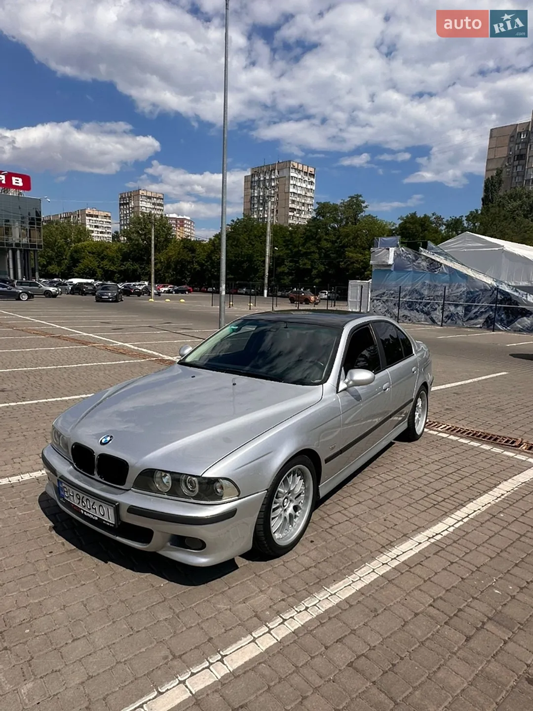 BMW 5 Series, 2001