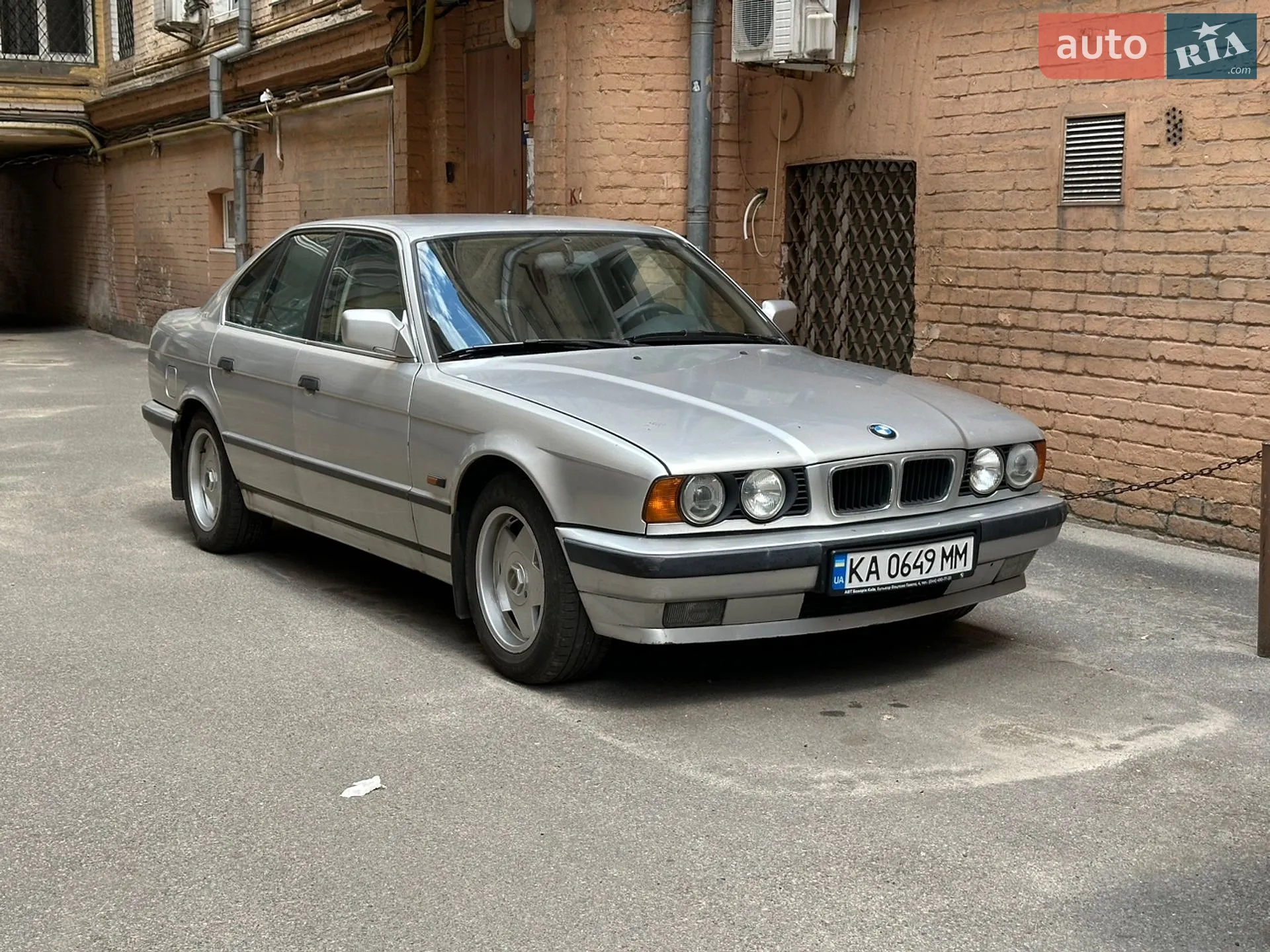 BMW 5 Series, 1988