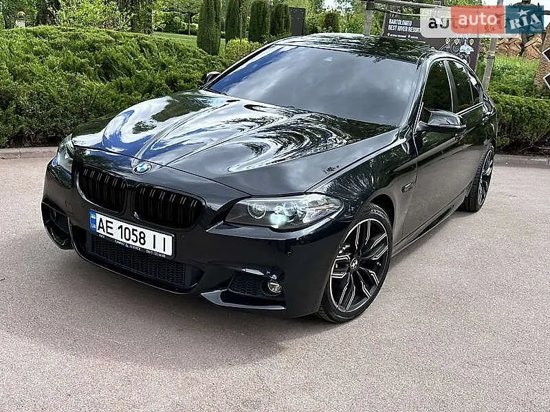 BMW 5 Series, 2016