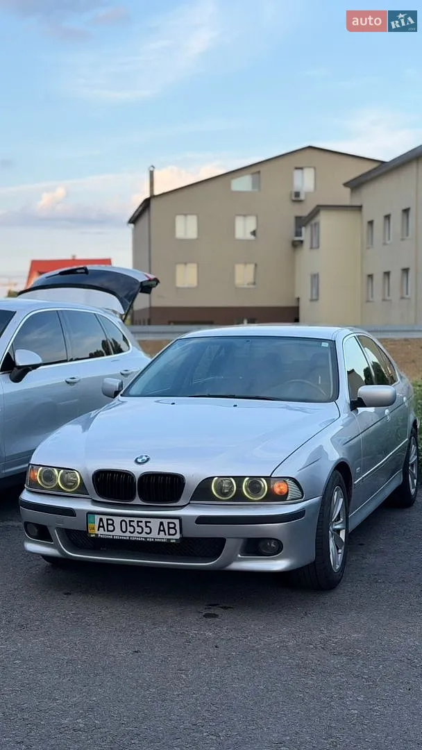 BMW 5 Series, 2002