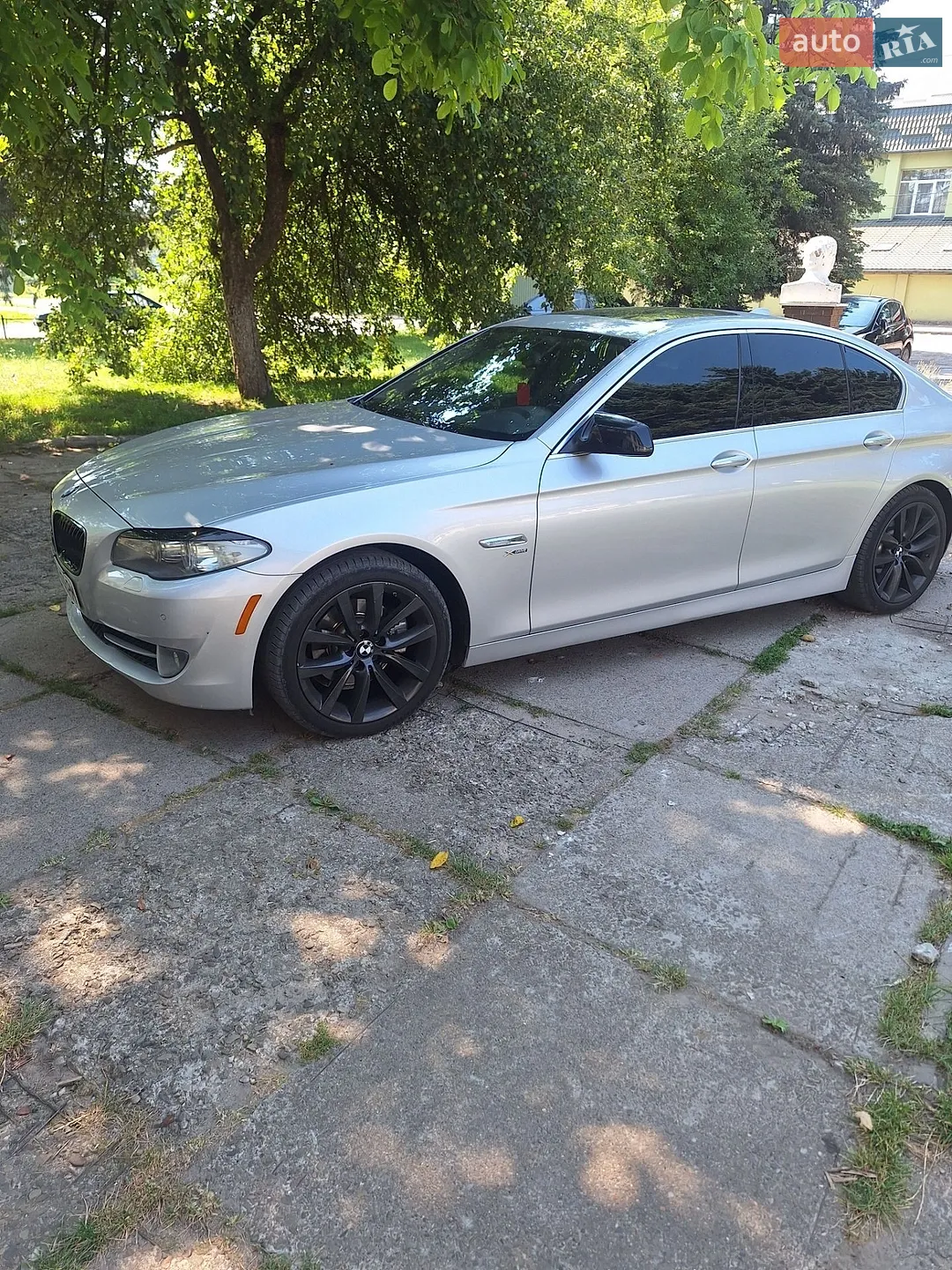 BMW 5 Series, 2011