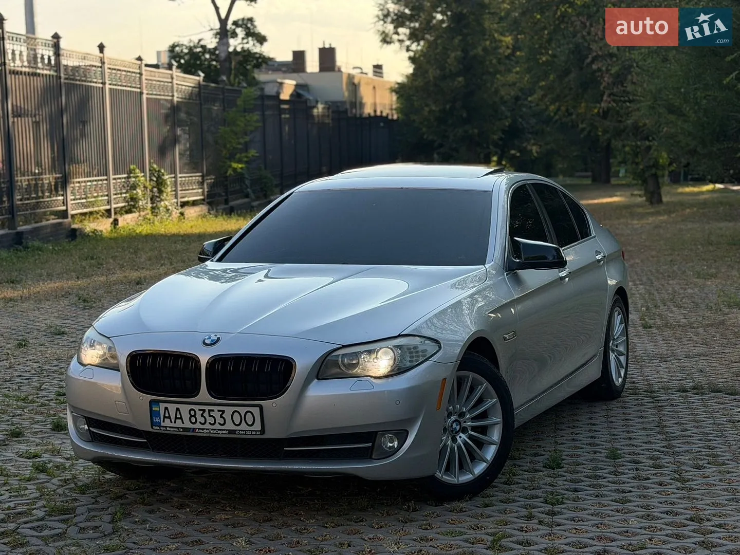 BMW 5 Series, 2011