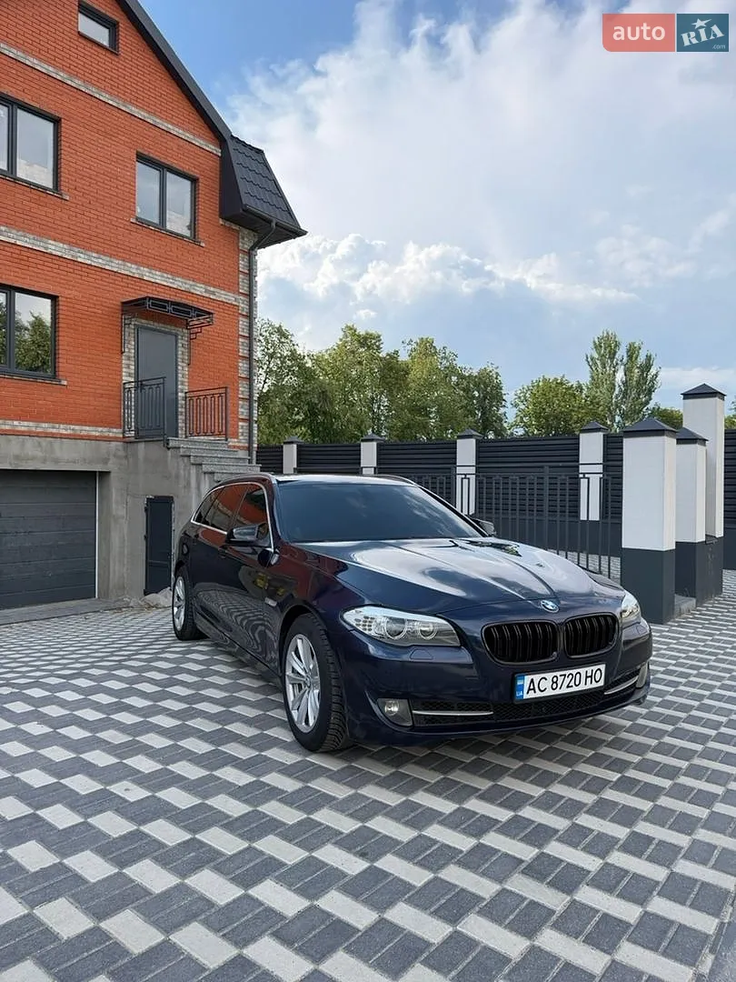 BMW 5 Series, 2011