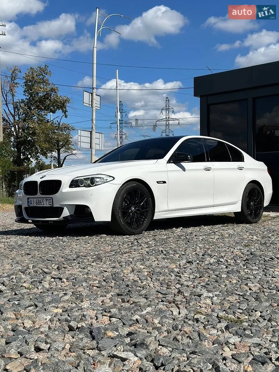 BMW 5 Series, 2011