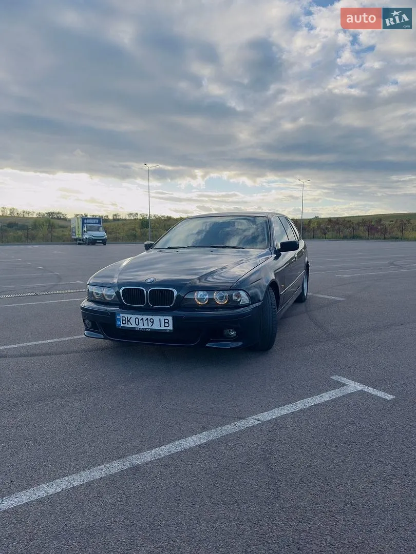BMW 5 Series, 2001