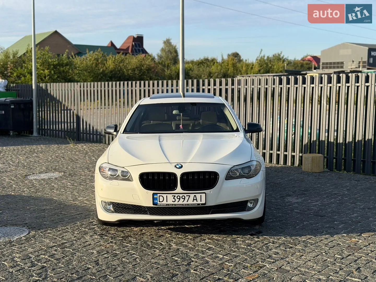 BMW 5 Series, 2011