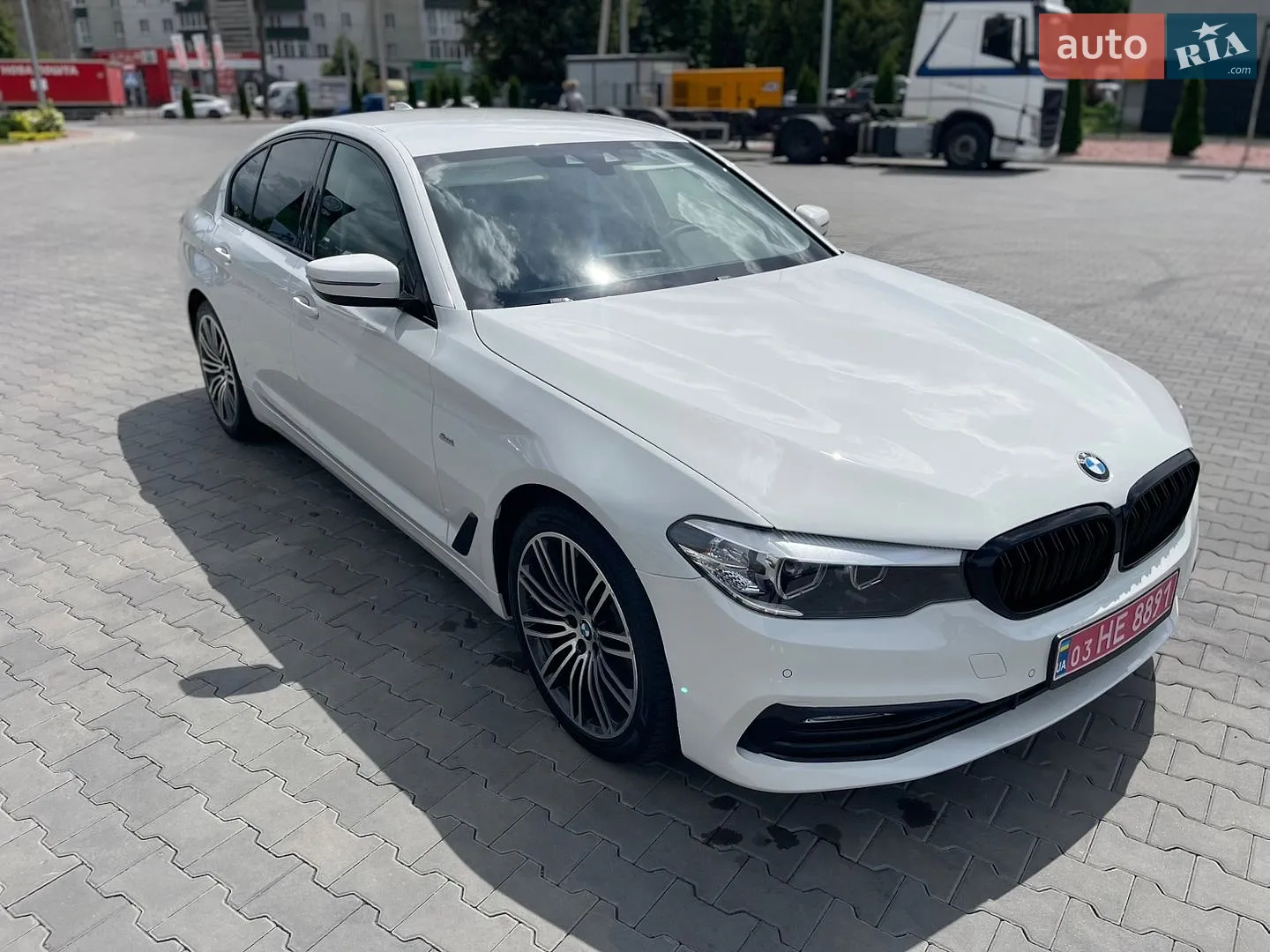BMW 5 Series, 2018