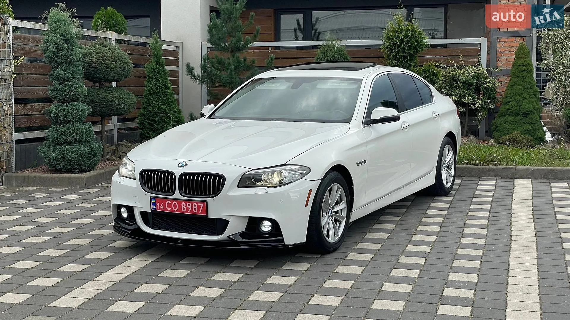 BMW 5 Series, 2015