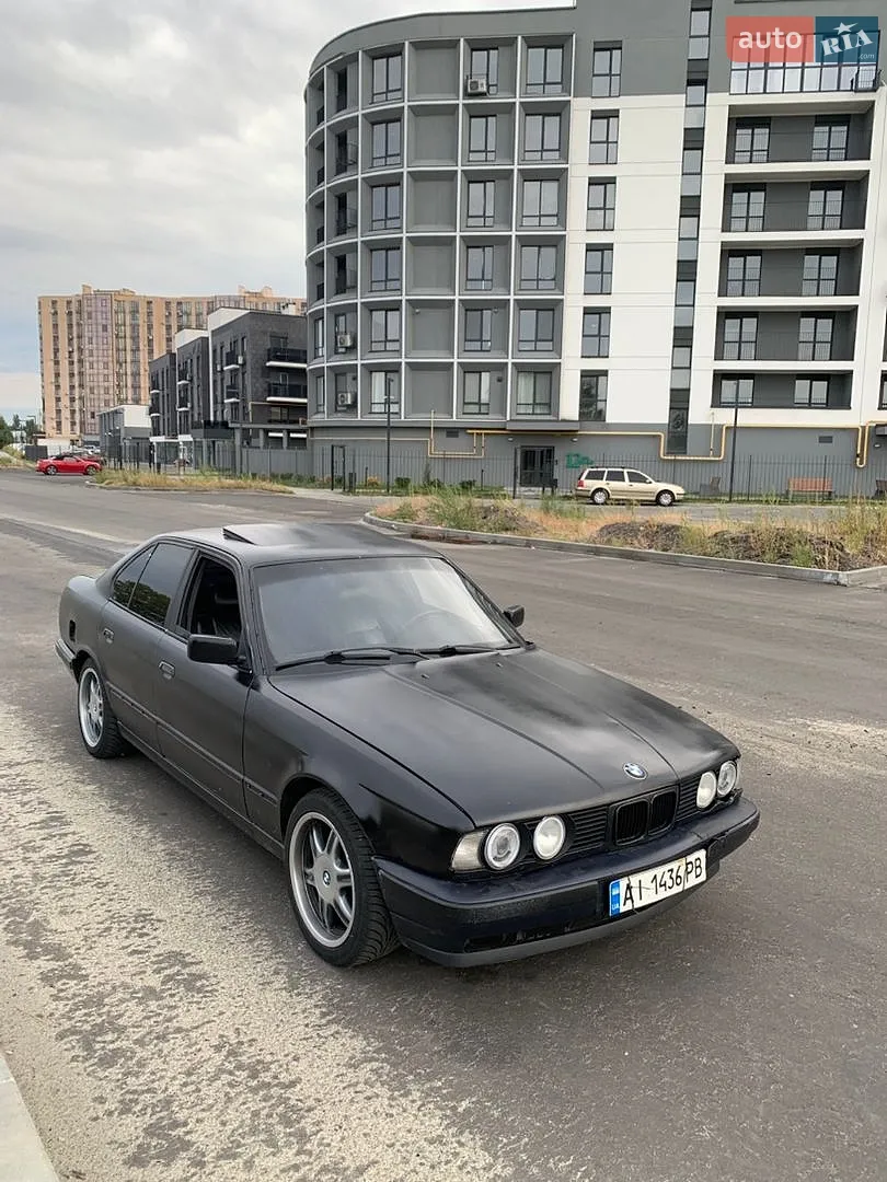 BMW 5 Series, 1990