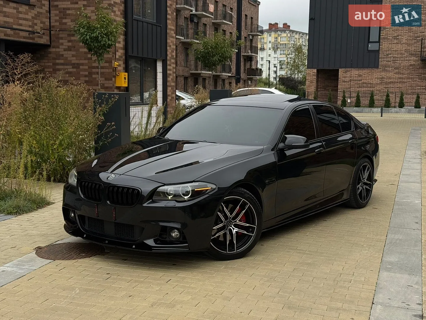 BMW 5 Series, 2015