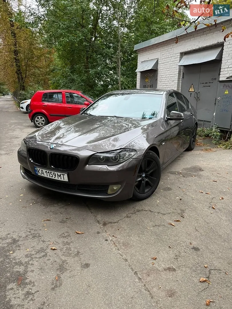 BMW 5 Series, 2010