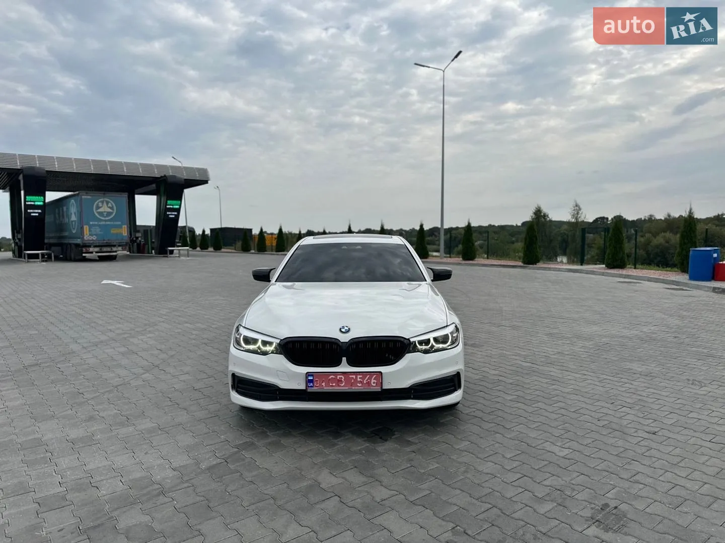 BMW 5 Series, 2019