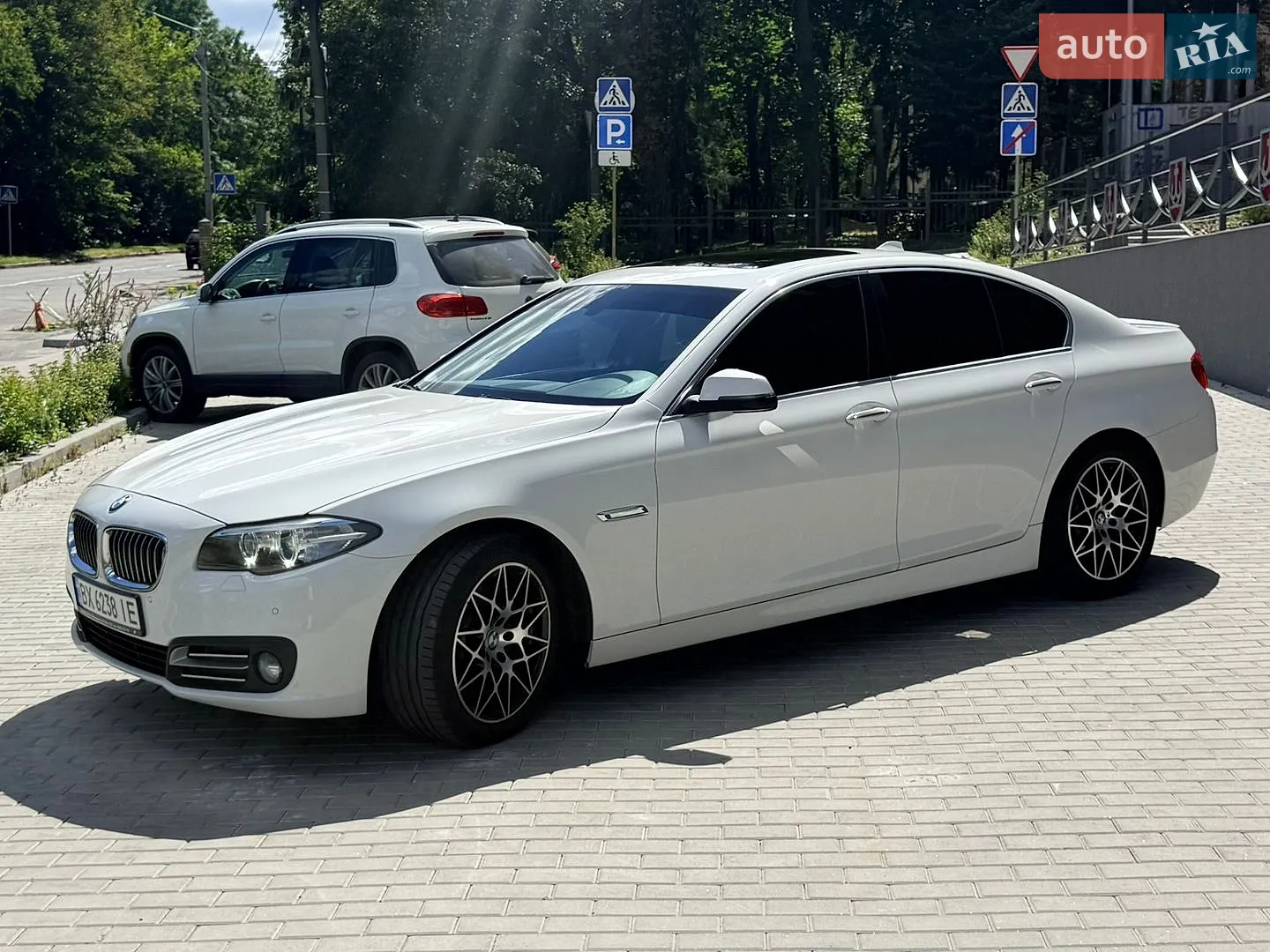 BMW 5 Series, 2015
