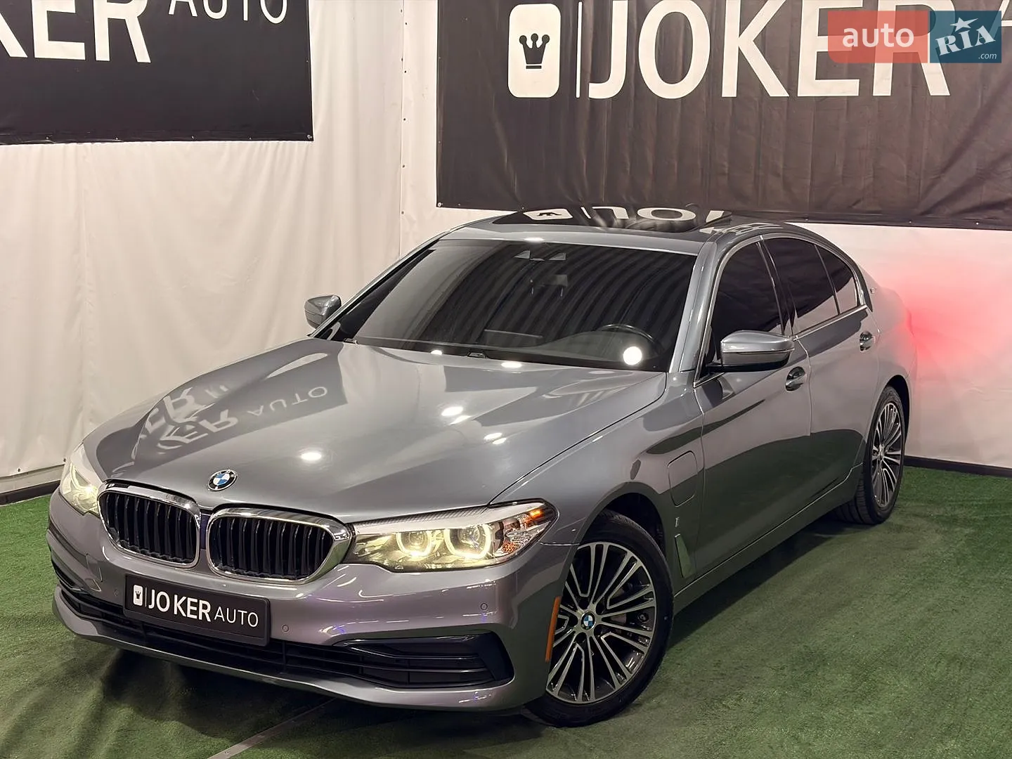 BMW 5 Series, 2019