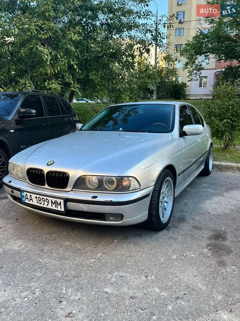 BMW 5 Series, 2000