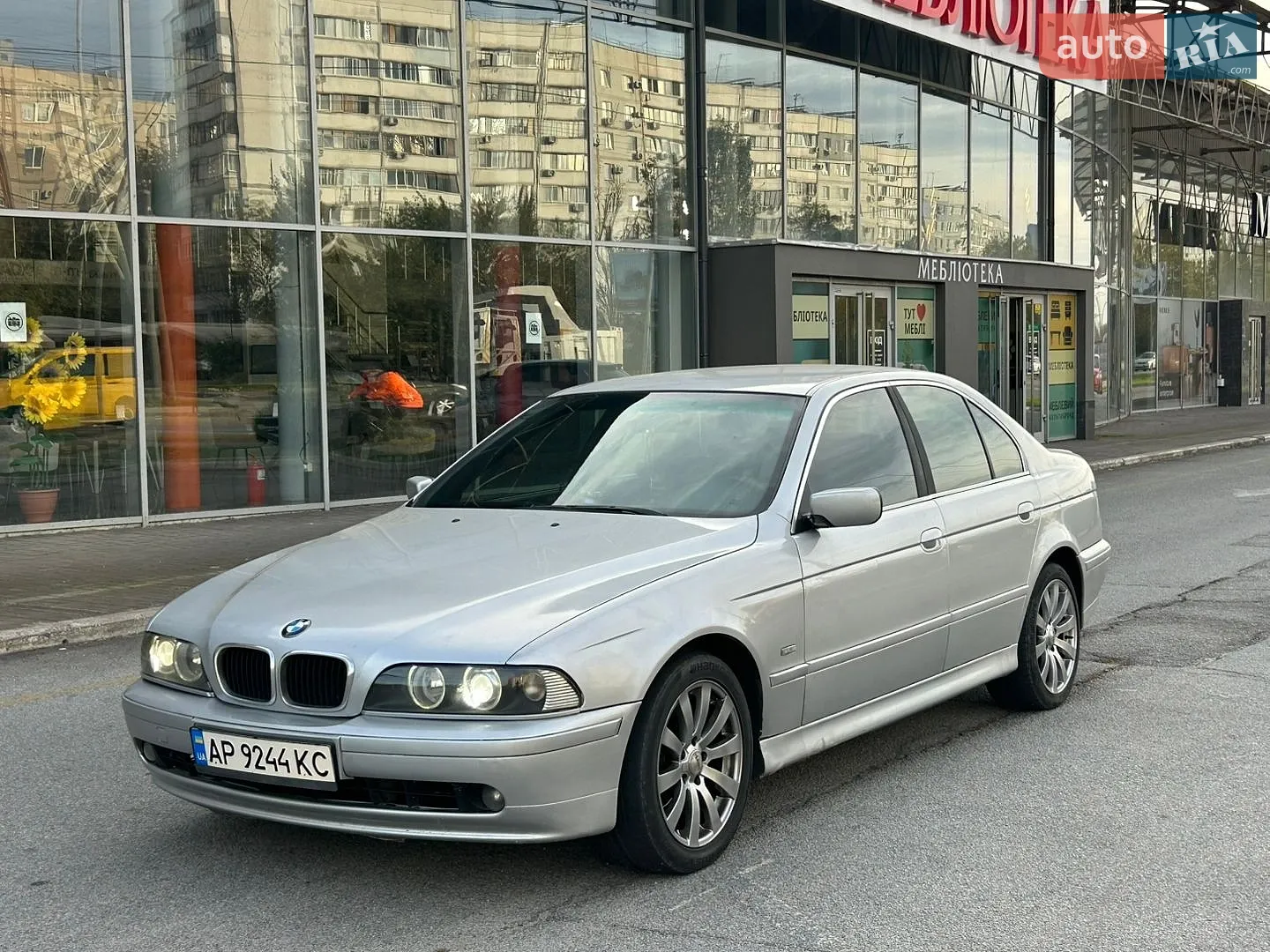 BMW 5 Series, 2001