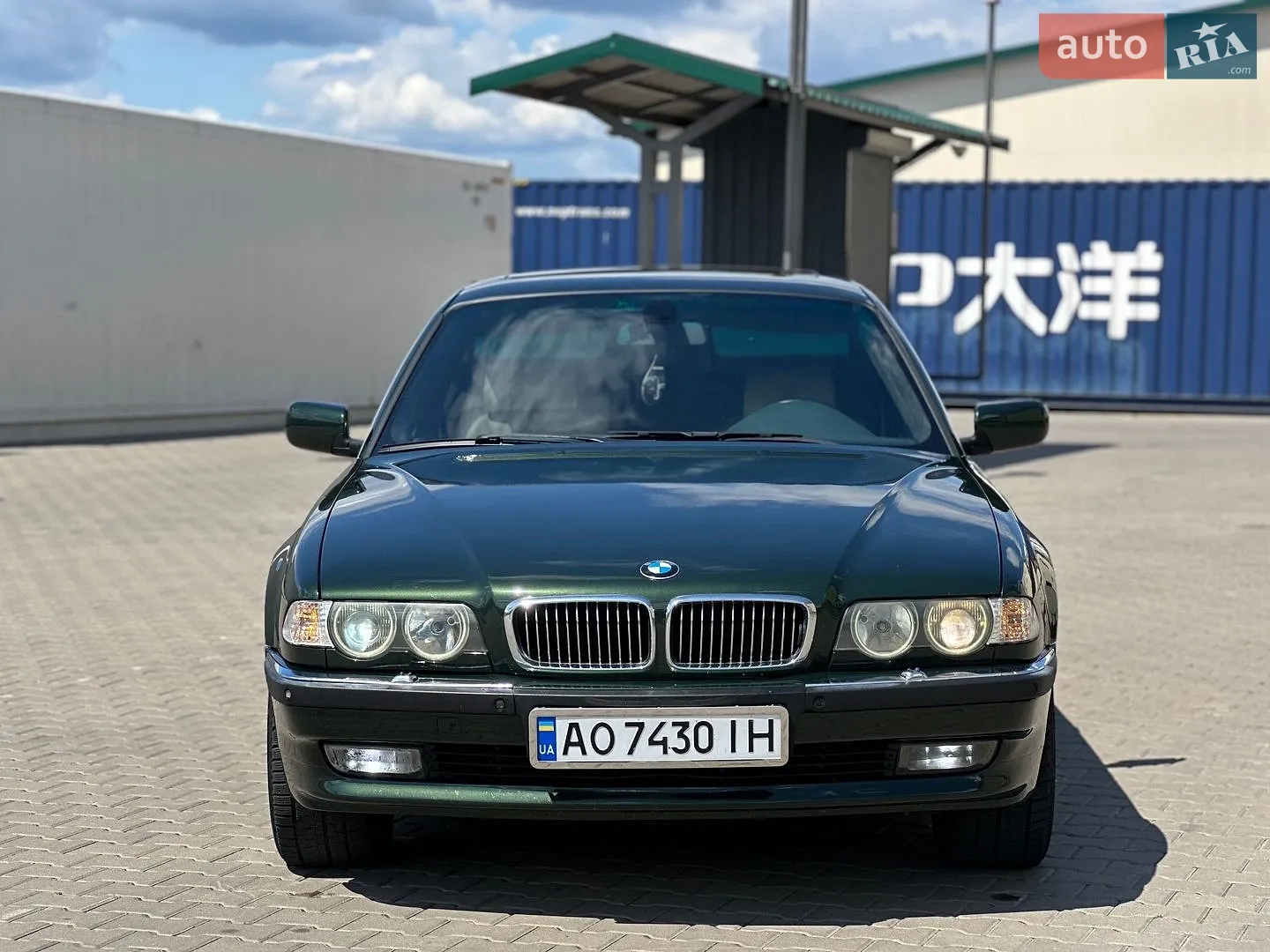 BMW 7 Series, 2001
