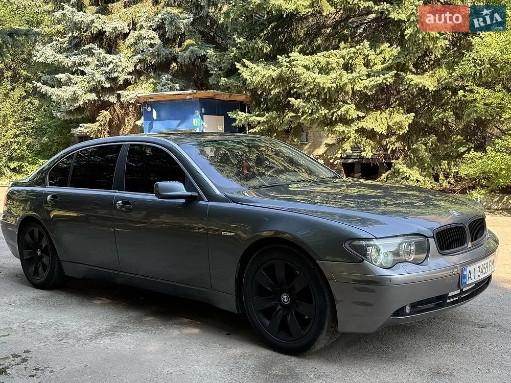BMW 7 Series, 2002