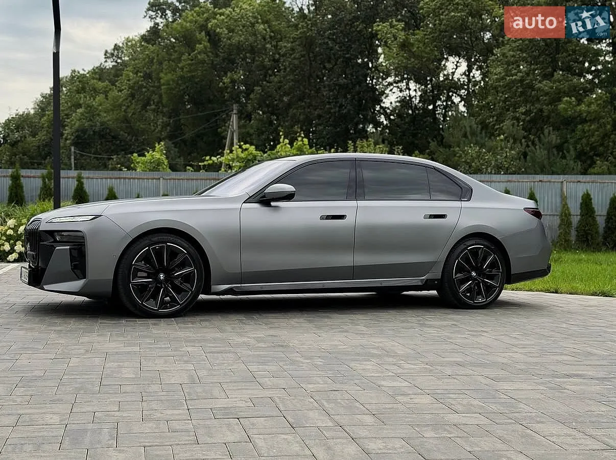 BMW 7 Series, 2023