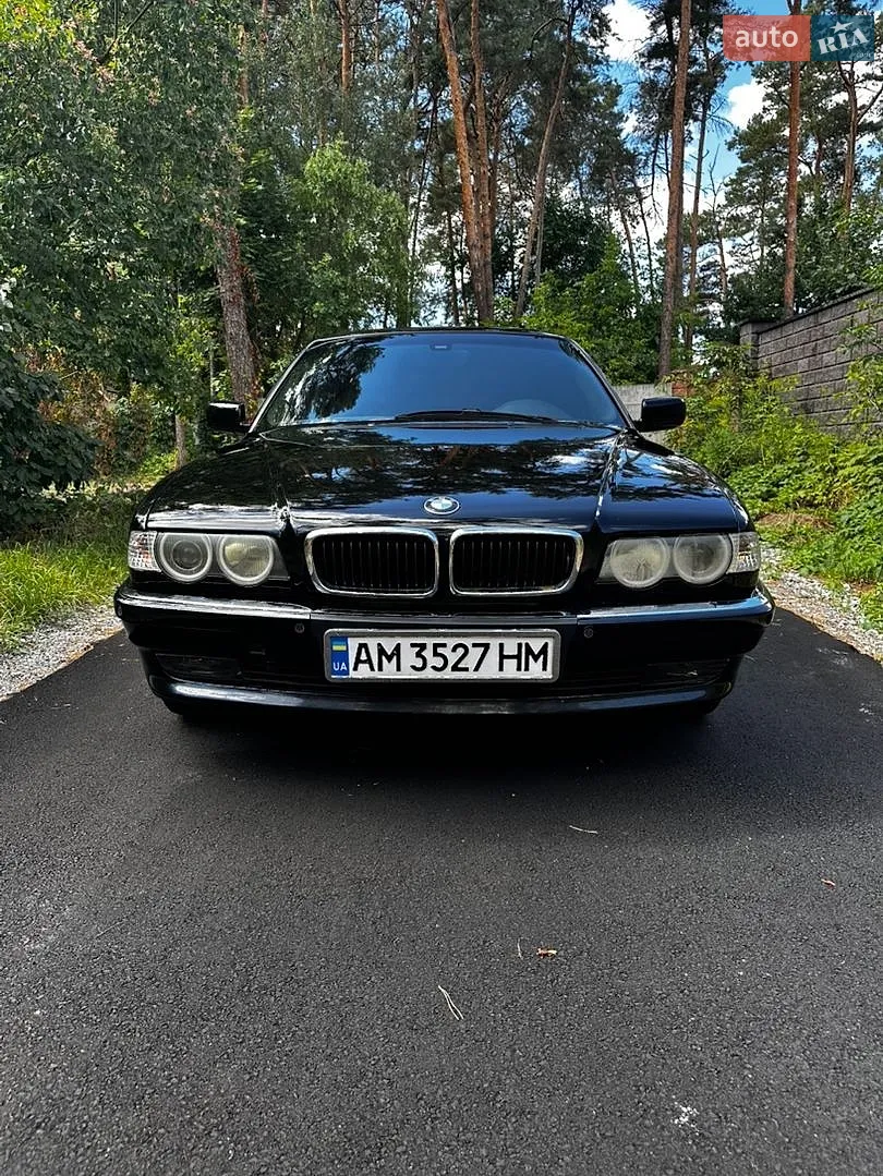 BMW 7 Series, 1999