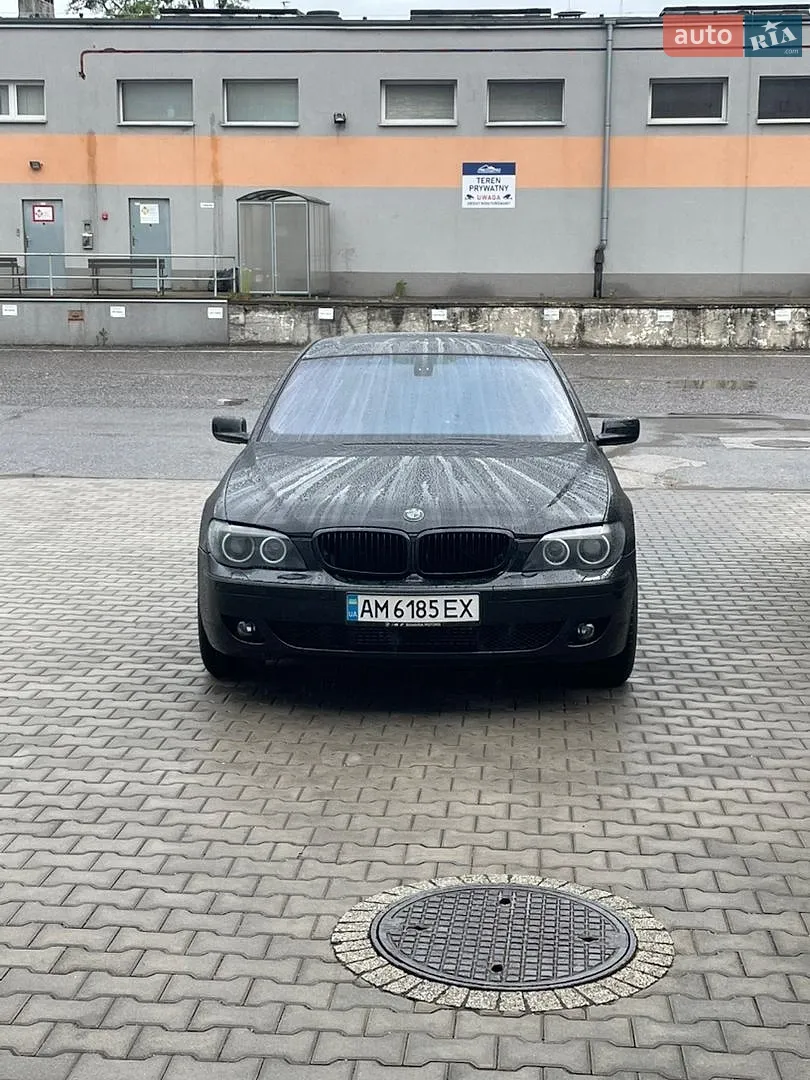BMW 7 Series, 2005
