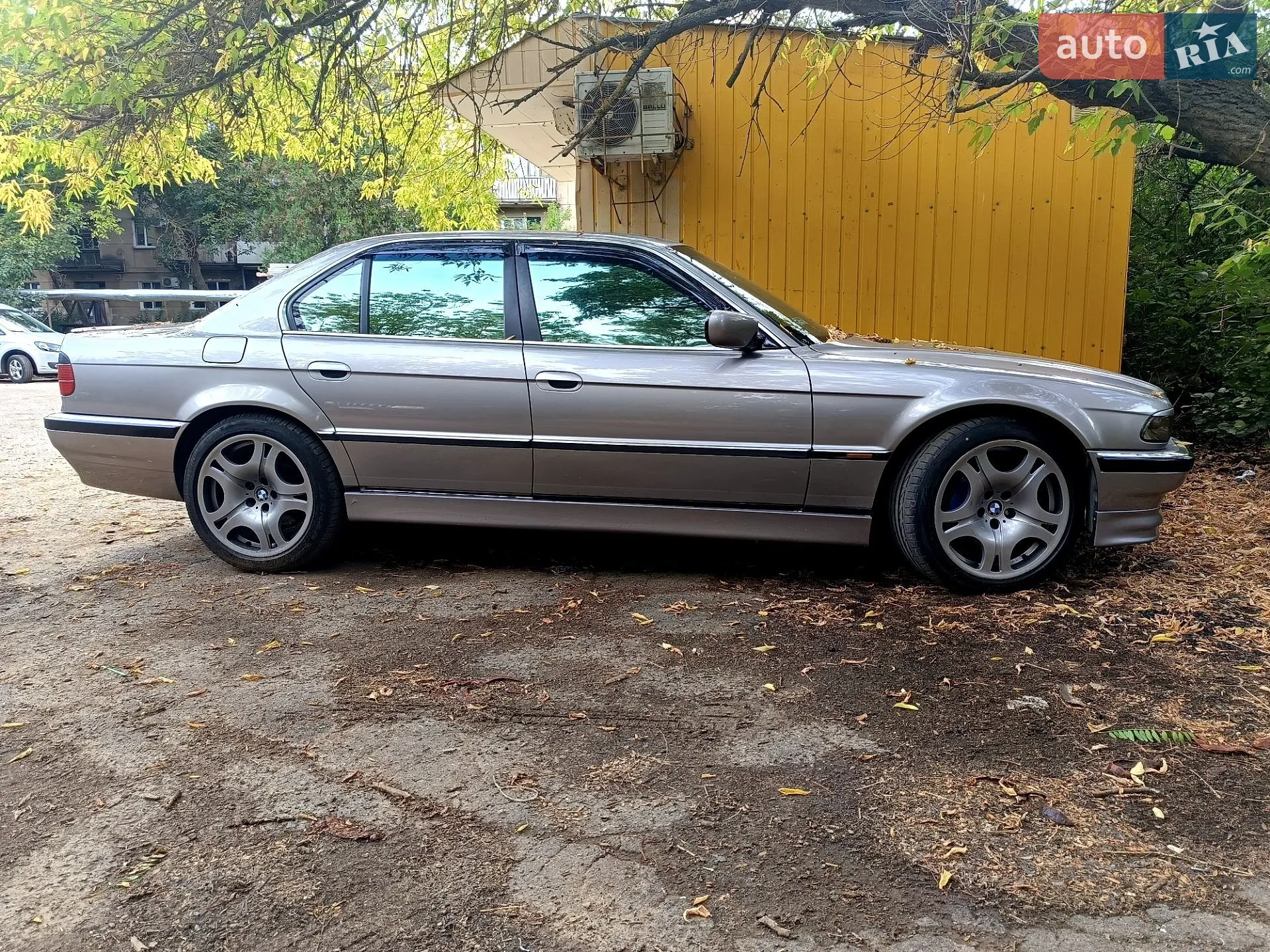 BMW 7 Series, 1998