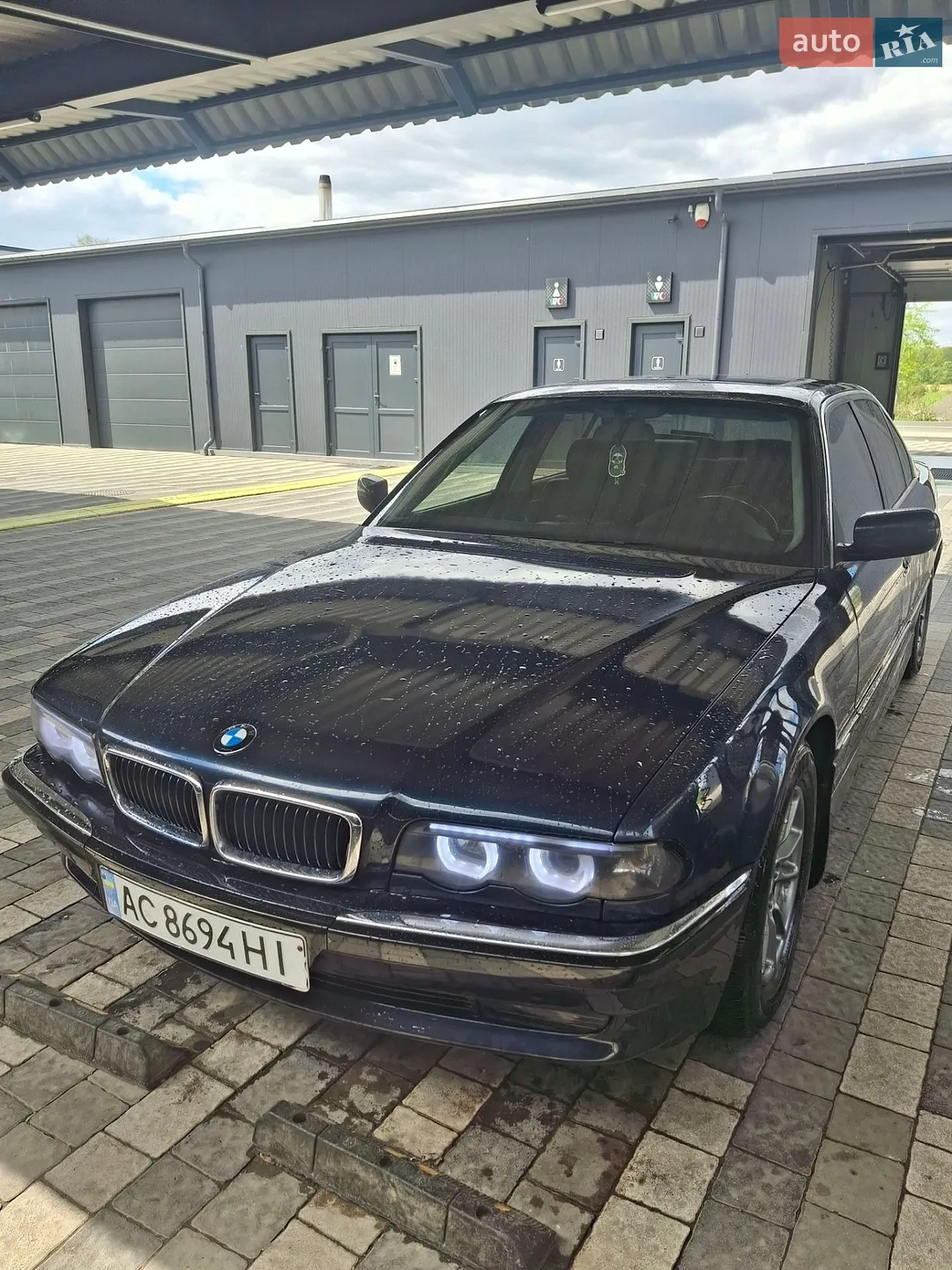 BMW 7 Series, 1999
