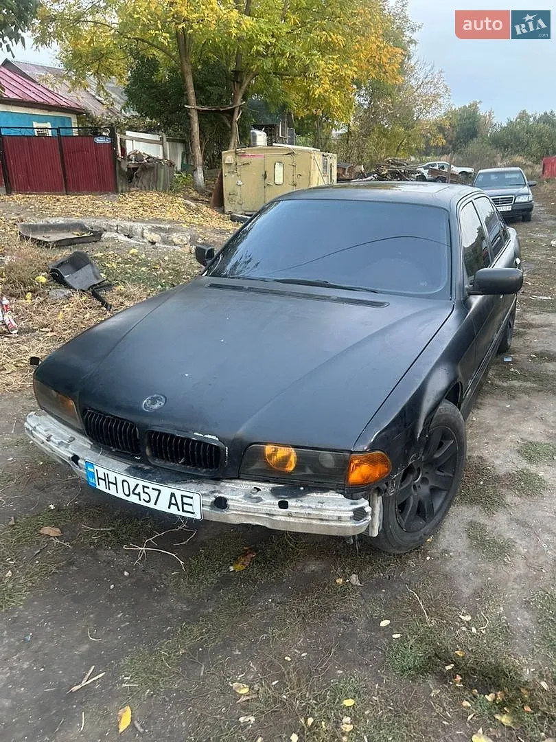 BMW 7 Series, 1998