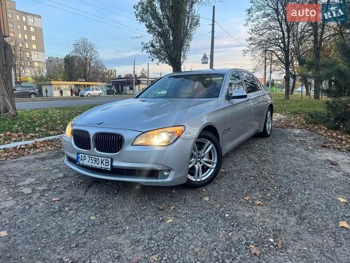 BMW 7 Series, 2011